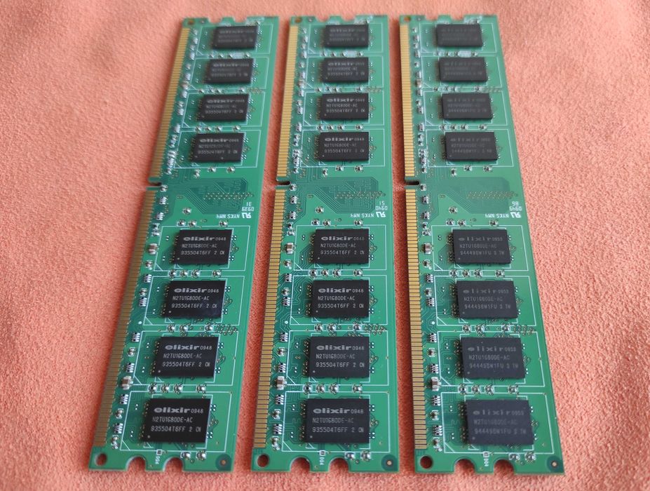 DDR2 6GB (3x2GB) Nanya 800MHz CL5 (®OC 1066MHz CL6 1.8v)