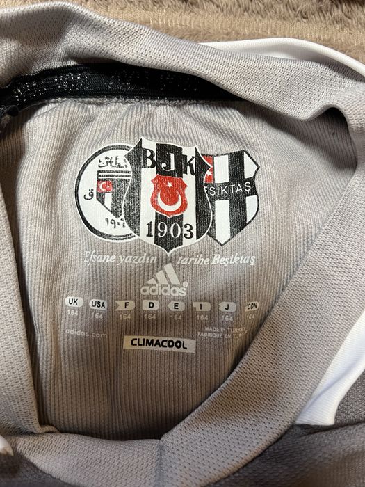 Футбольна футболка Бешикташ