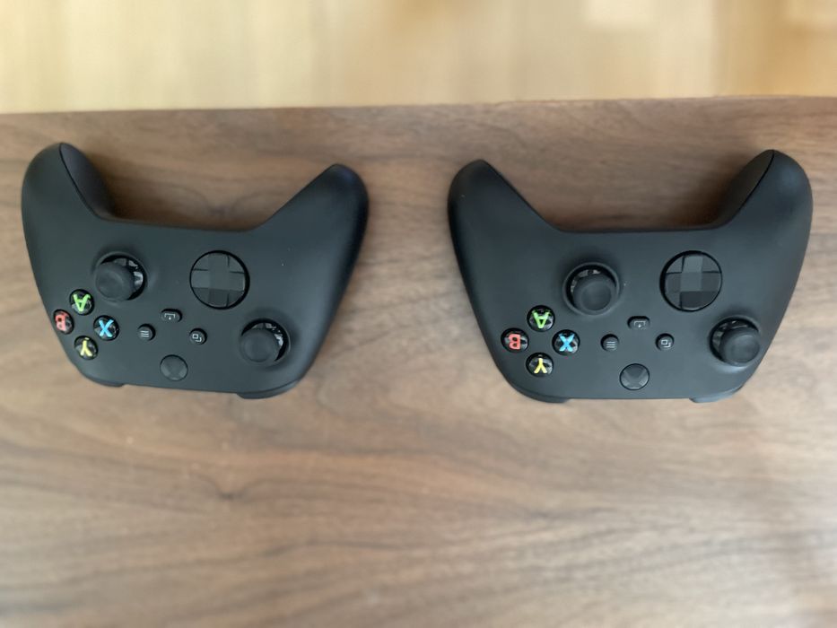 Xbox Series X 1 TB com 2 comandos