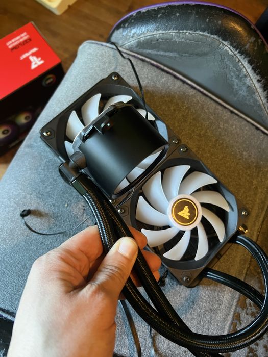 Cpu Cooler 240 liquid cooling como NOVO