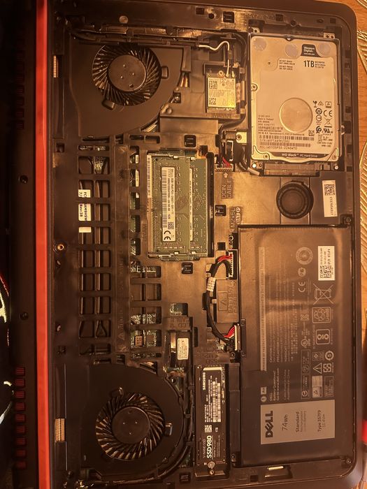 Dell Inspiron 7300, GTX 1050, i5 7300HQ, 16gb ram