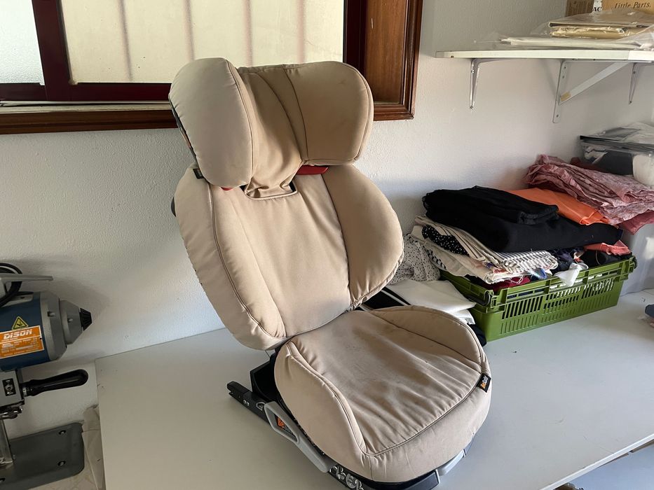BeSafe iZi Up X3 Fix Beige Car Seat – Group 2-3