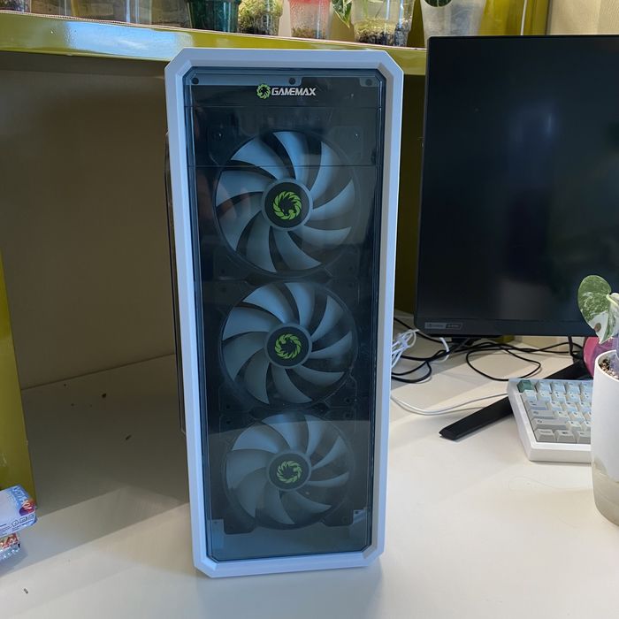 Пк для ігор 32GB DDR4 GPU 8 GB ssd 1500gb