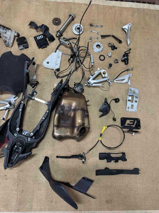 Траверса Ducati Panigale v4 2020