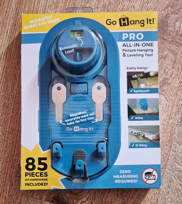 Инструмент для подвешивания картин