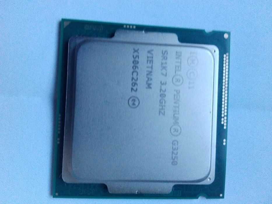 Procesor działający na 100 procent .