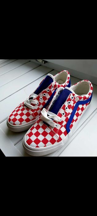 Trampki w kratkę