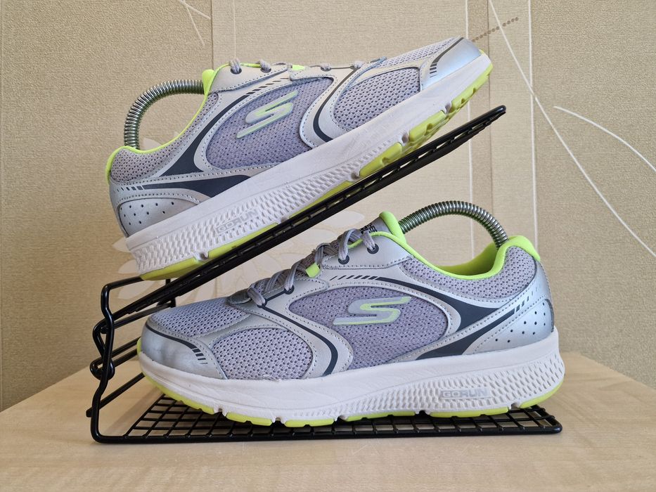 Жіночі кросівки Skechers оригінал р.39-40