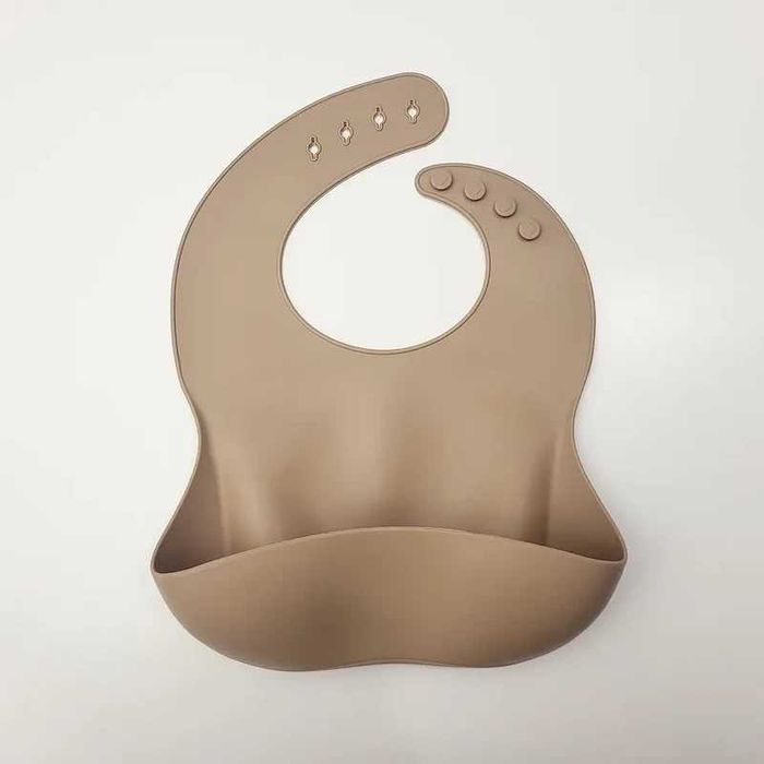 Babete ajustável em silicone