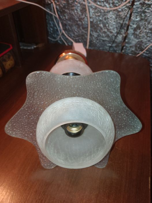 Люстра потолочная.