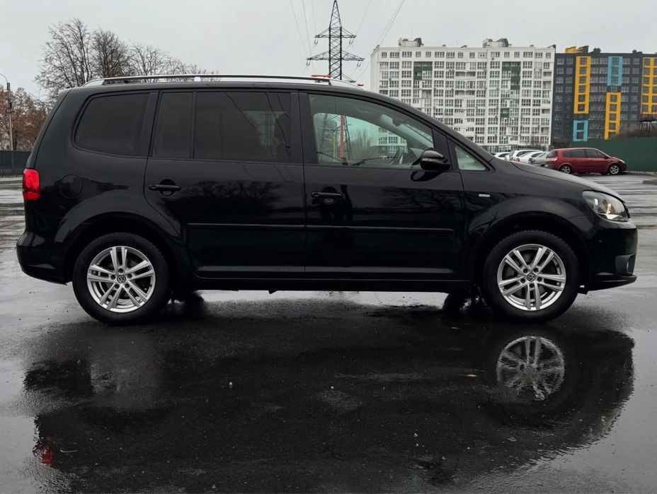 Volkswagen Touran 2.0 Дизель 2014 рік