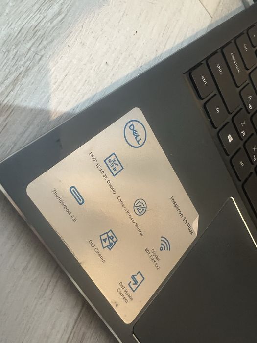 Dell inspiron 16 plus  7610 екран 3К 16 дюймів i5 11400/8/512