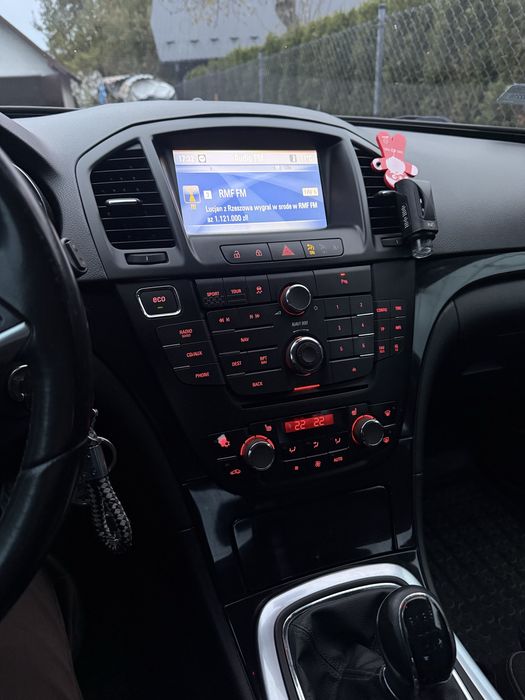 Opel insignia 2011 rok