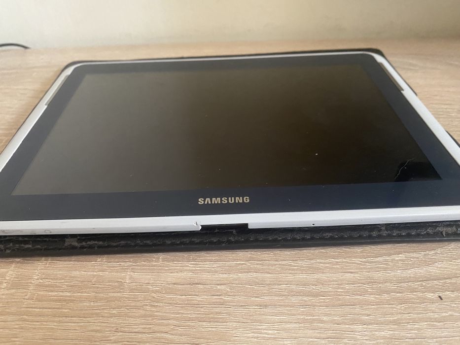 Tablet Samsung Galaxy Note 10.1 SIM GT-N8000 + Ładowarka