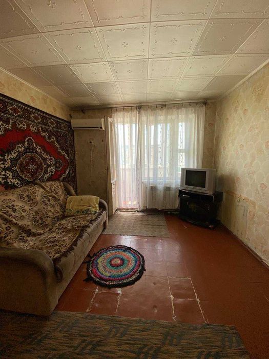 1-кімнатна квартира в самому центрі Авангарду — вул. Центральна!