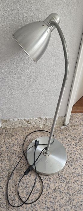 Candeeiro de Pé para restauro