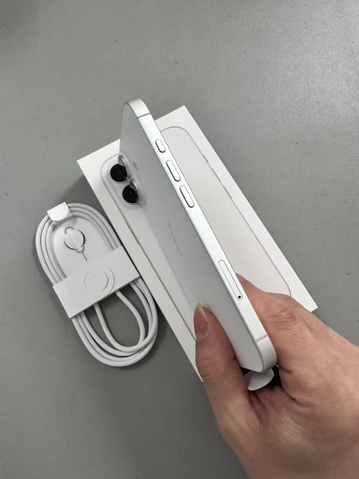 iPhone 17 Pro Max (2269) – 6.9" – Novo / Quase Novo – Estado Impecável