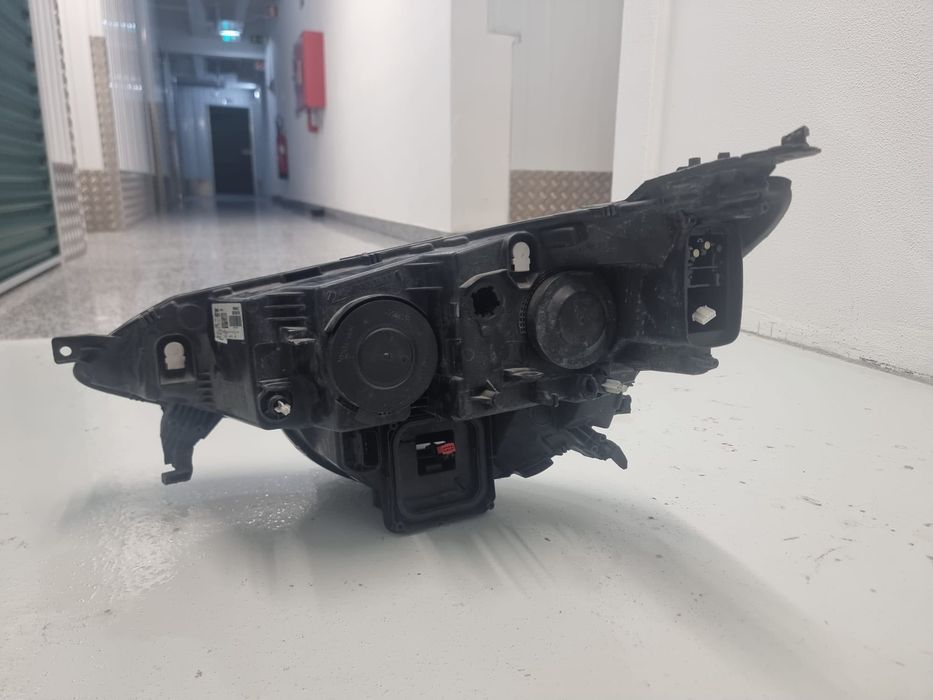 Farol MEGANE IV 2017