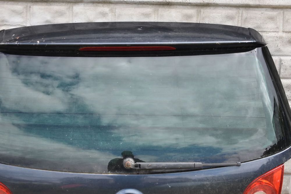klapa bagażnika volkswagen golf 5 v hb