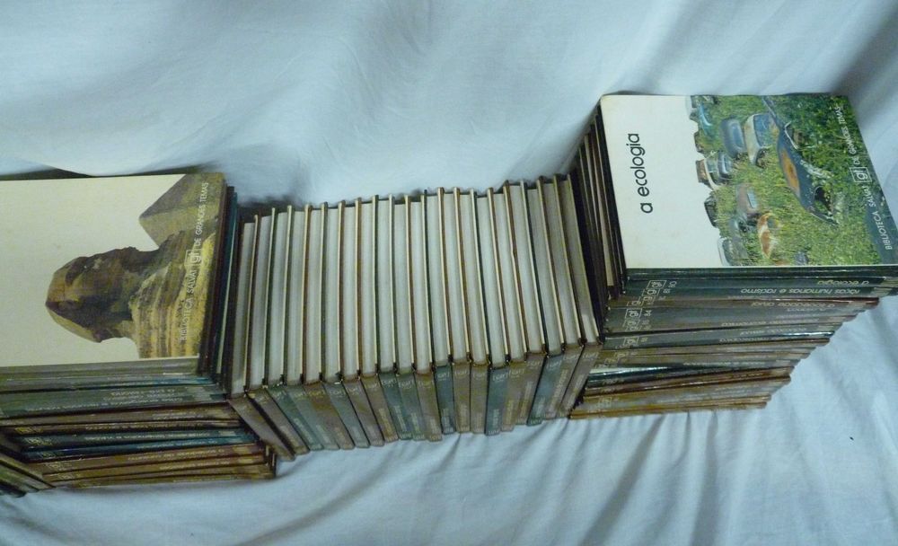 Livros didáticos, conhecimento e estudo