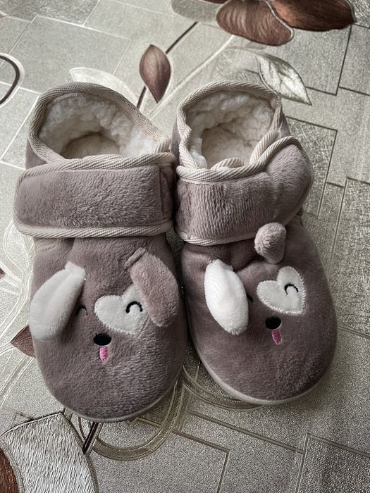 Тапочки на дівчинку