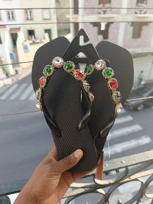 Havaianas com pedras