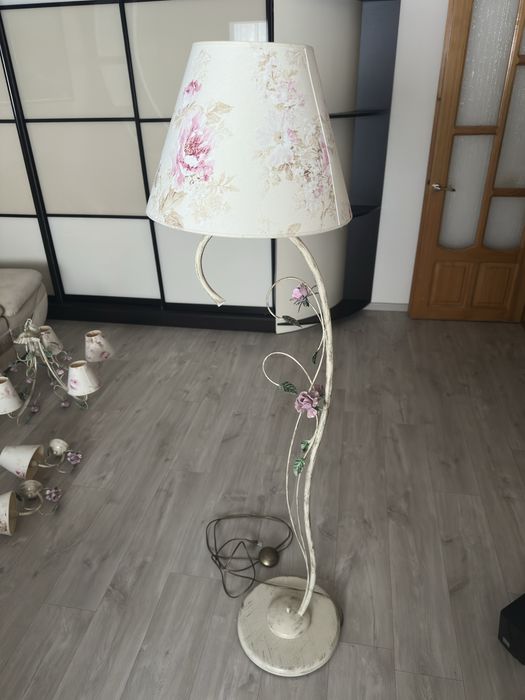 Люстра, бра, торшер