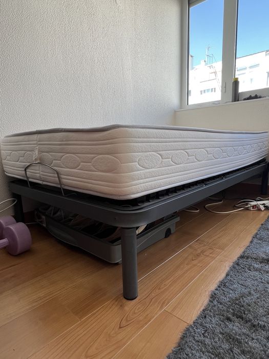 Cama Articulada Nova com comando
