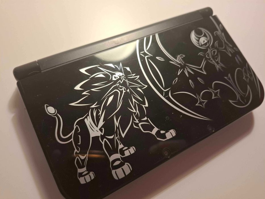 Pokemon Sun and Moon new 3ds XL + gry