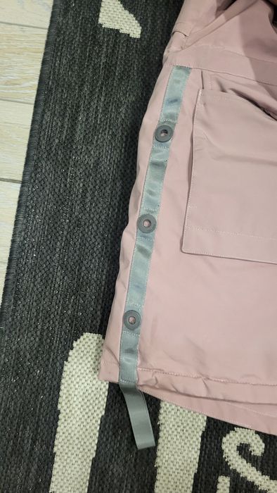 Продам зимову куртку для дівчинки