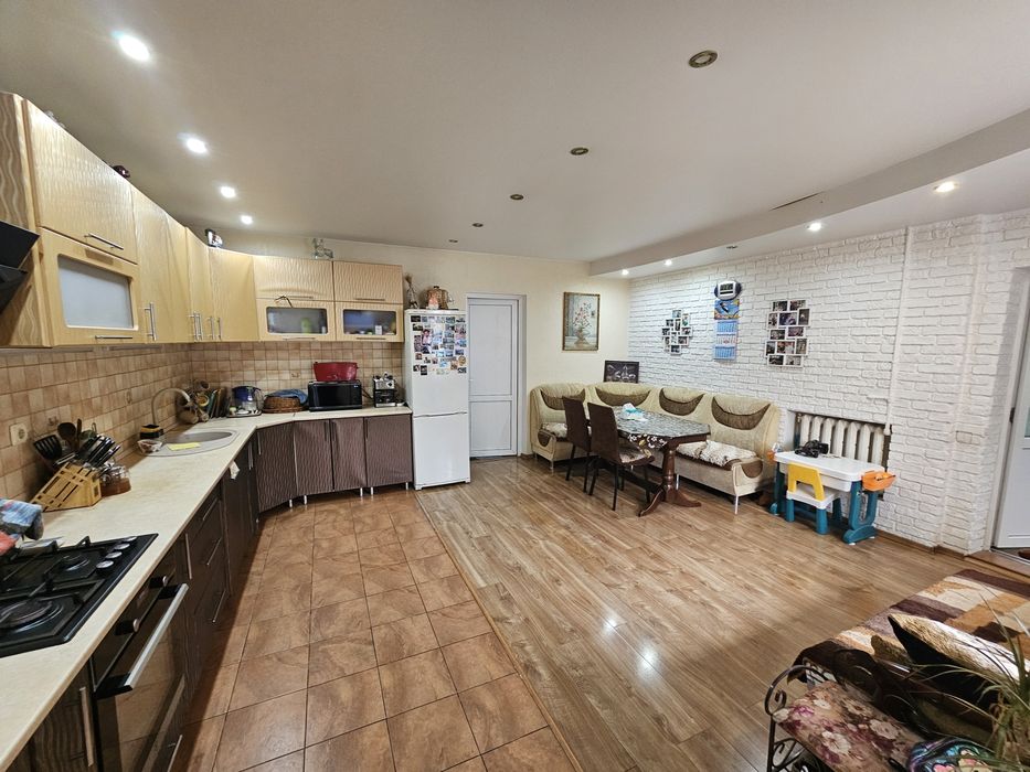 Продам дом в пригороде Одессы