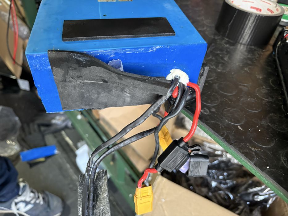 Serwis hulajnogi elektrycznej, naprawa, regeneracja baterii roweru
