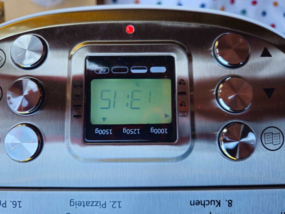 # Automat do pieczenia CHLEBA SilverCrest  - nowy
