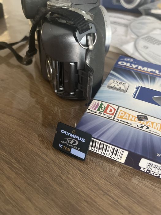 Maquina fotografica Olympus SP-55OUZ