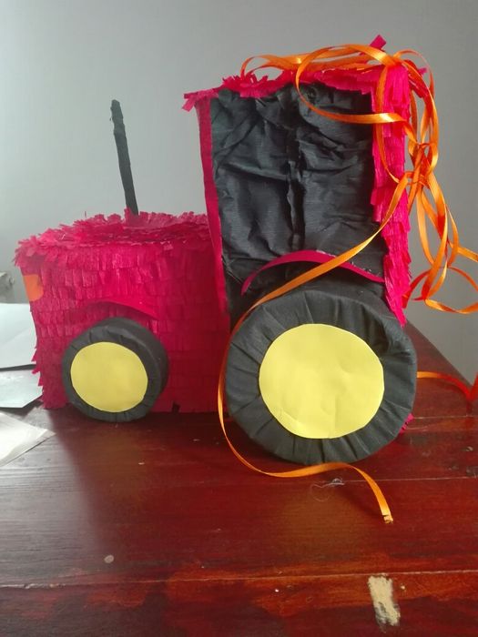 Piniata traktor ciągnik