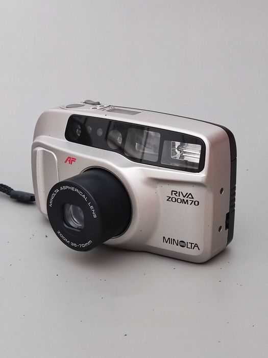 Minolta Riva Zoom 70 – Camara Analógica