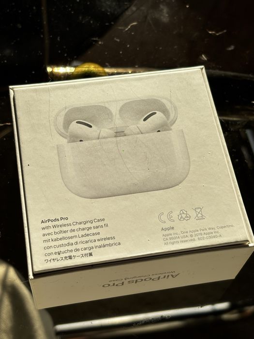 AirPods Pro (1st gen)
