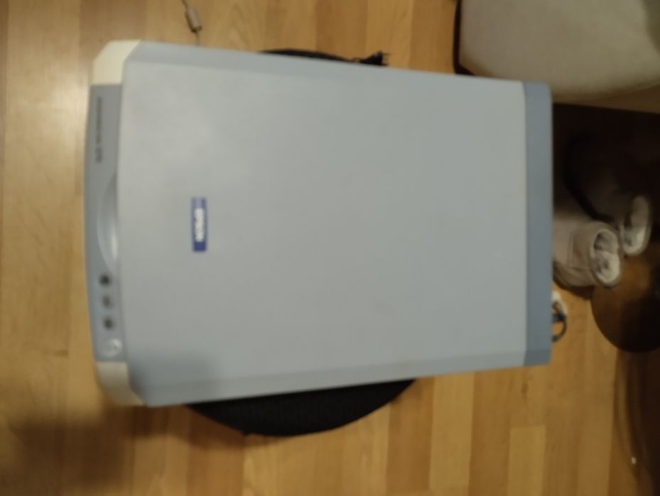 Сканер EPSON perfection 1270