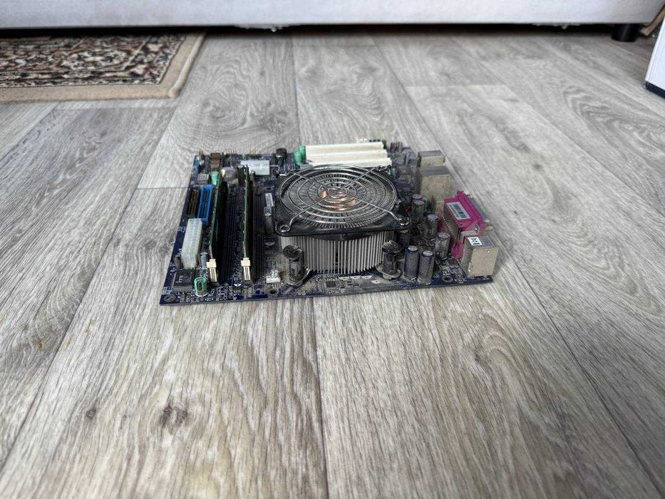 Материнська плата Foxconn 915M12-PL-6LS, s775