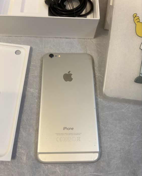 iPhone 6 plus 64GB + etui + ramka