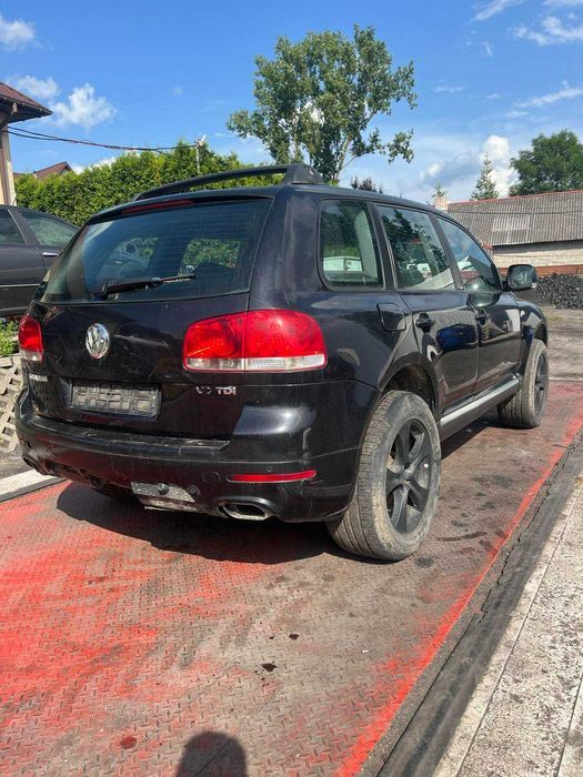 Volkswagen Touareg 3.0TDI BKS, kolor Z4Z4, 2005r, części