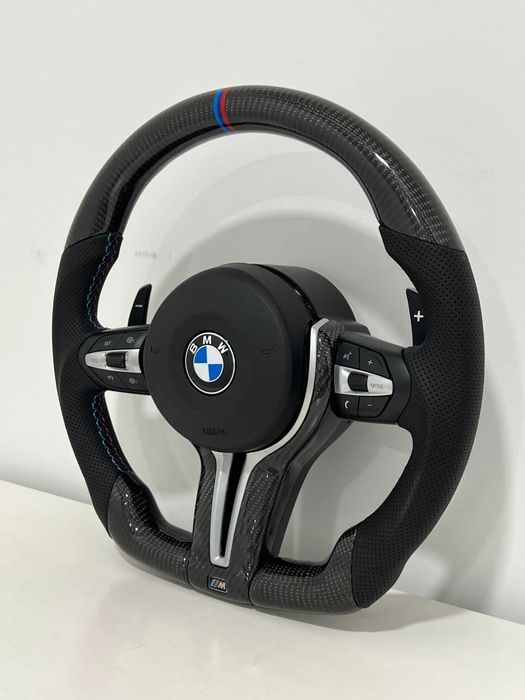 Volante Carbono Pack M com patilhas Bmw F20/ F30 / F31
