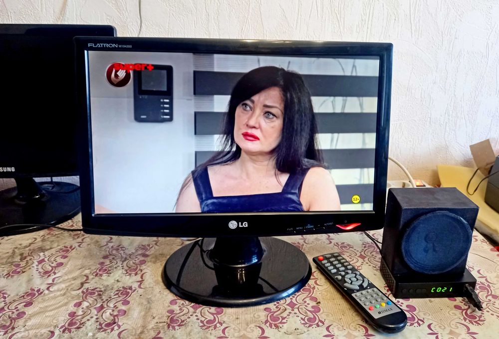 LCD телевизор 20"/22" c Т2 рабочий.