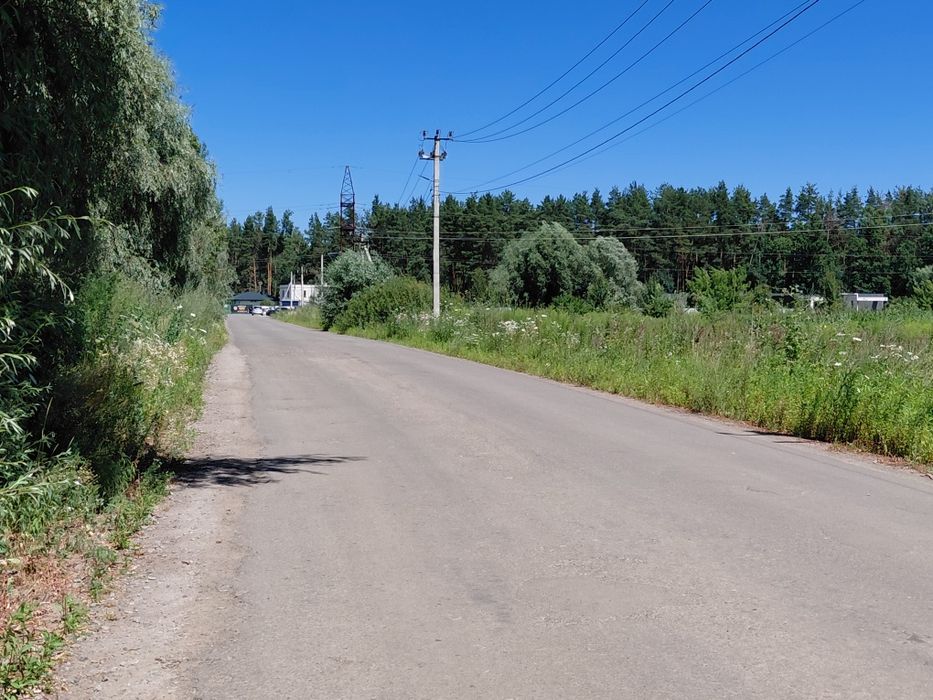 90 соток ,Ходосівка, навпроти Мегамаркету.Перспективна пропозиція.