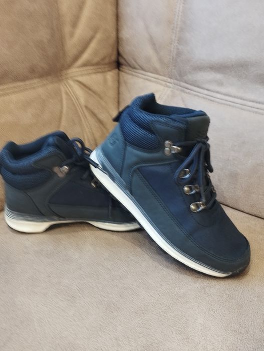 Дитяче взуття на хлопчика