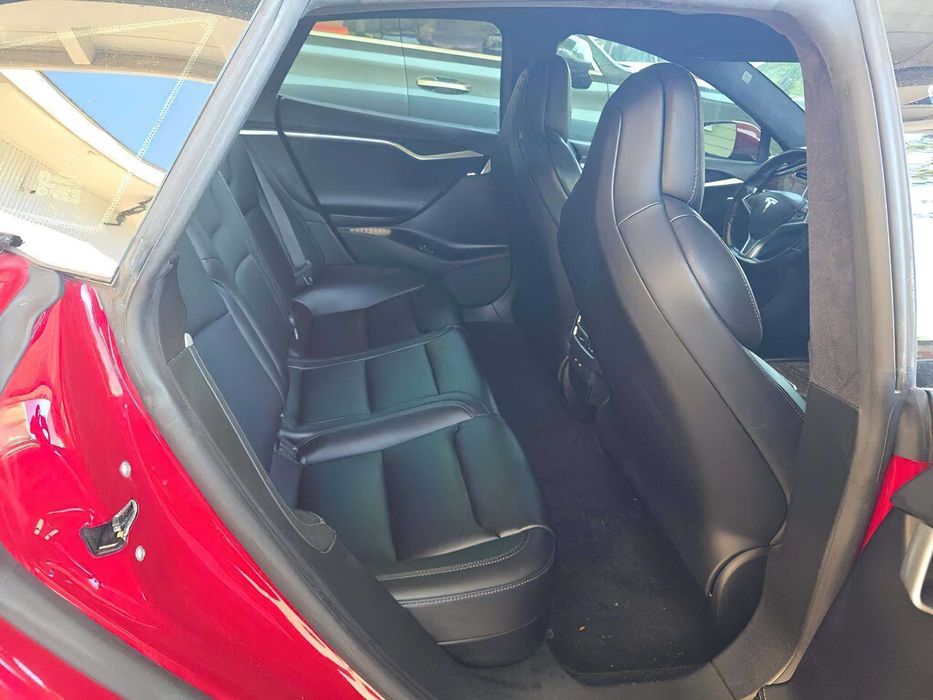 Tesla Model S 100D      2019