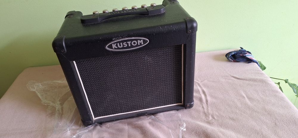 Piec gitarowy Kustom DART10FX