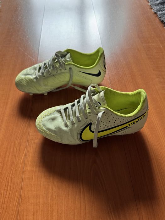 Chuteiras Tiempo tam.33