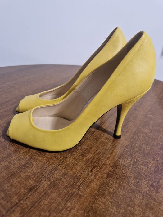 Szpilki z odkrytym noskiem Baldowski