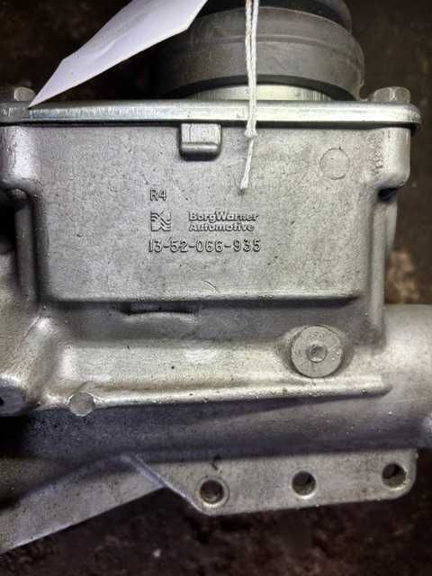 Ford Mustang V8 skrzynia biegow T-5  Borg Warner   85-91r
